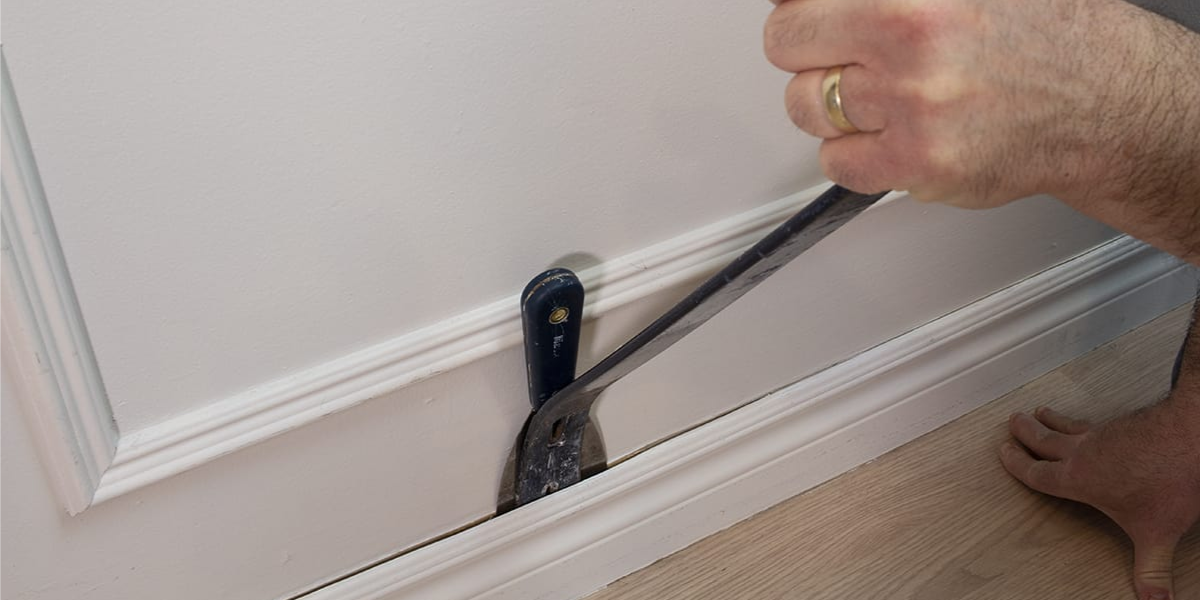 How to remove baseboard trim